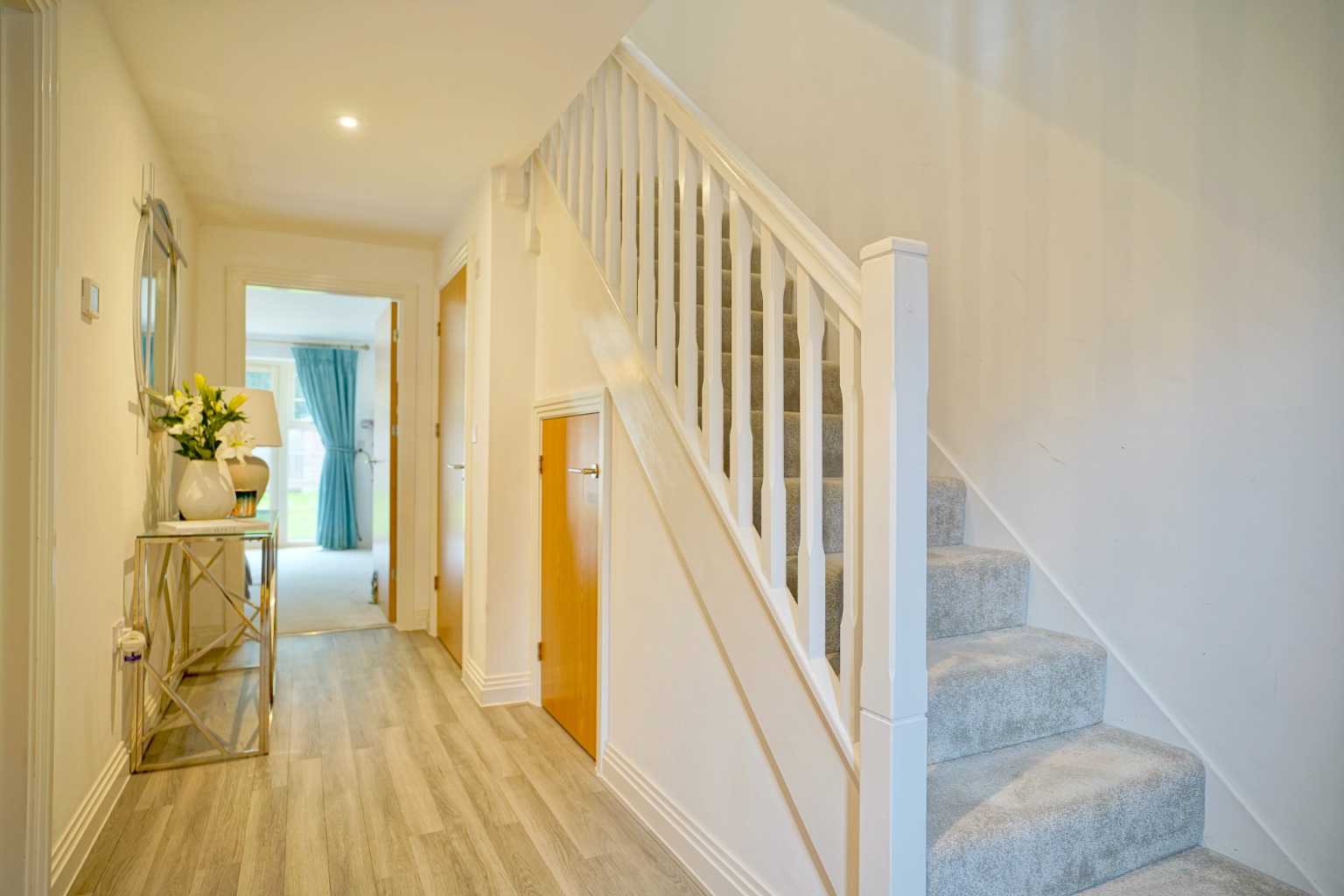 3 bed terraced house for sale in Central Avenue, Cambridgeshire  - Property Image 5