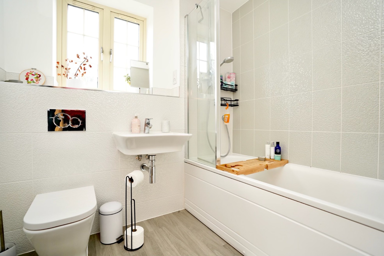 3 bed terraced house for sale in Central Avenue, Cambridgeshire  - Property Image 15