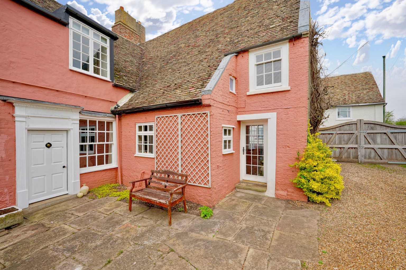 4 bed semi-detached house for sale in High Street, Huntingdon  - Property Image 24