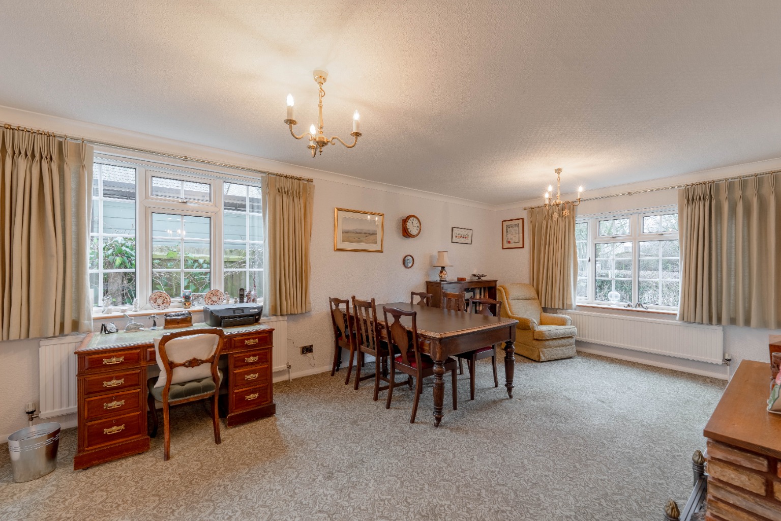 4 bed link detached house for sale in Great North Road, Huntingdon 1