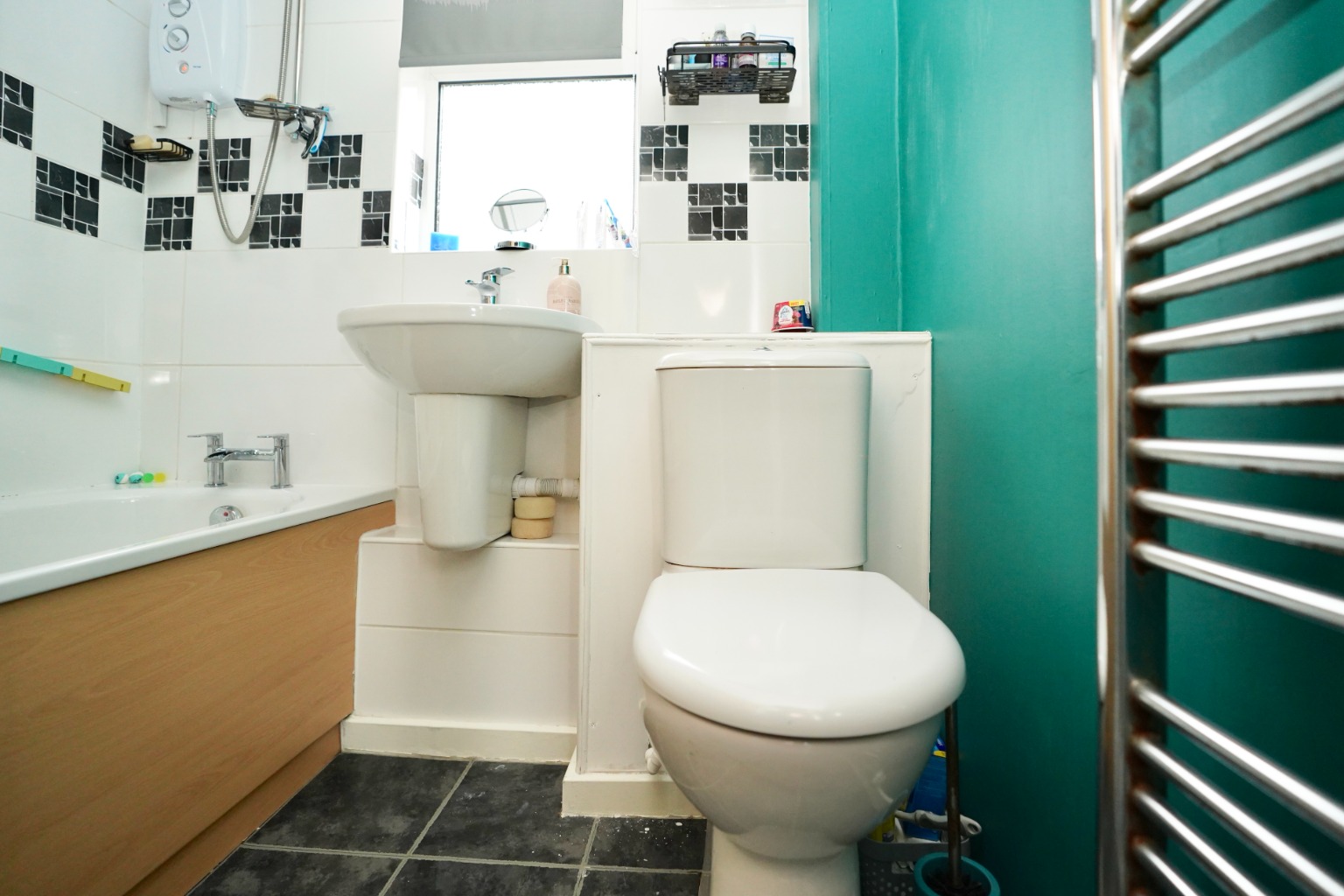 4 bed semi-detached house for sale in Churchill Avenue, Huntingdon  - Property Image 13