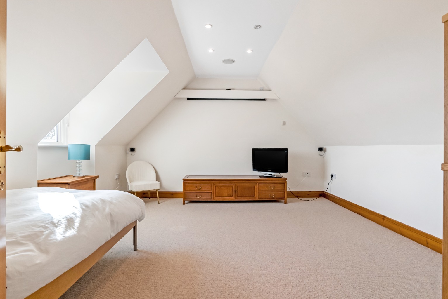 5 bed detached house for sale in Church End, Huntingdon  - Property Image 13