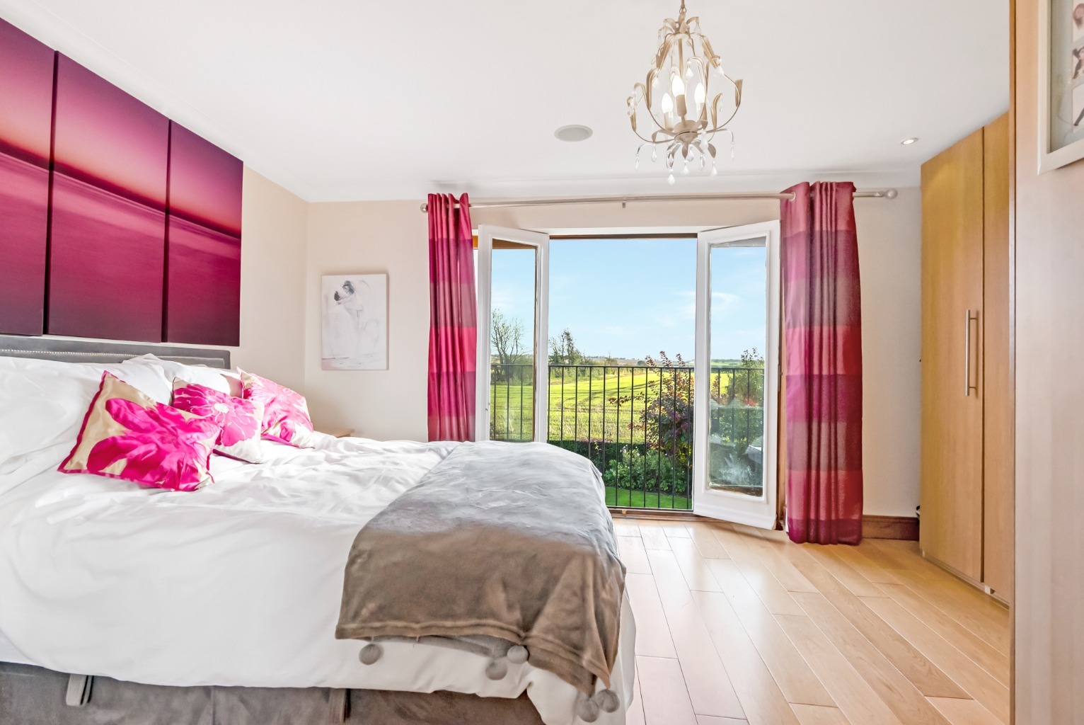 5 bed detached house for sale in Church End, Huntingdon 8