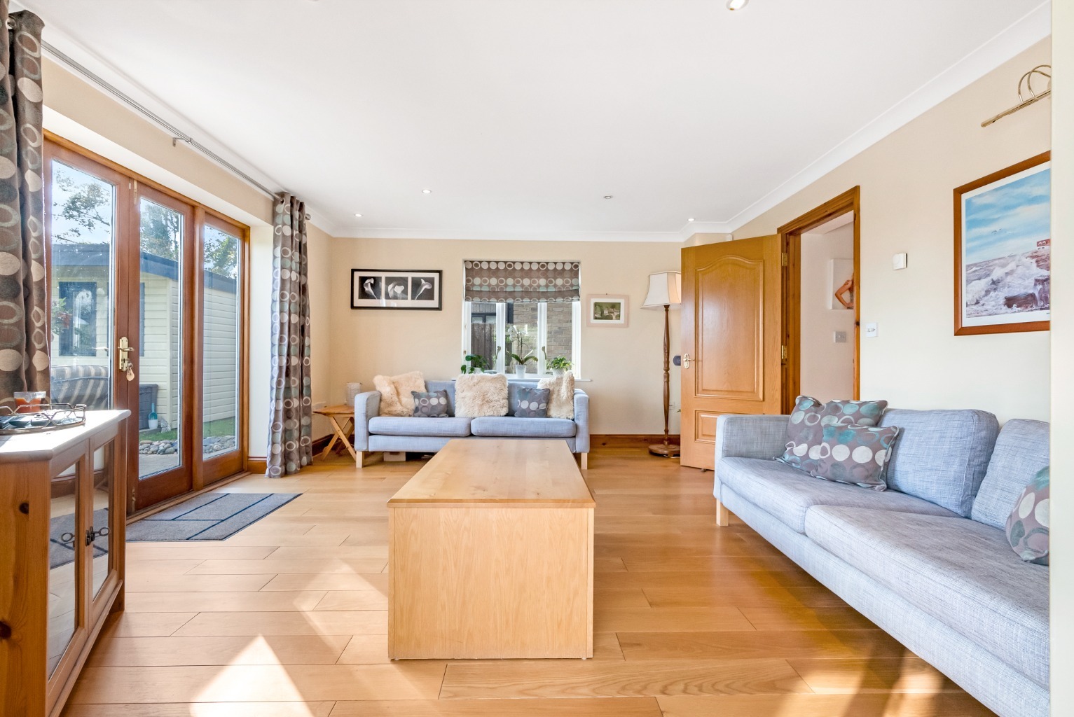 5 bed detached house for sale in Church End, Huntingdon  - Property Image 6