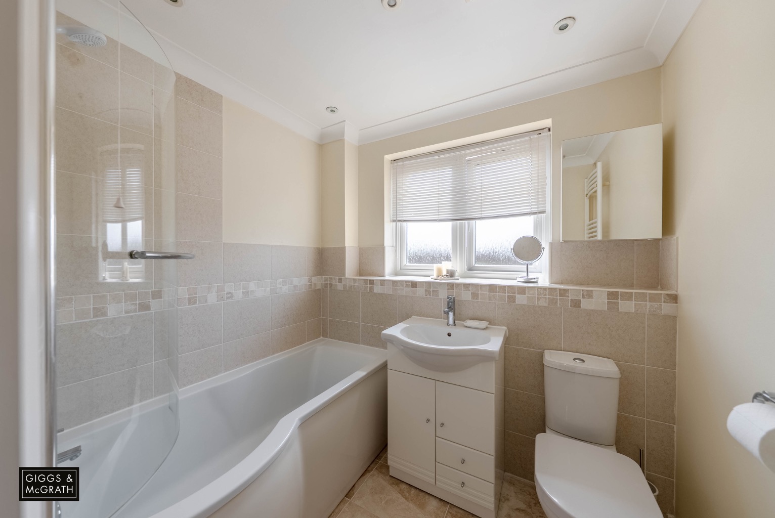 3 bed link detached house for sale in Hillfield, Huntingdon 11