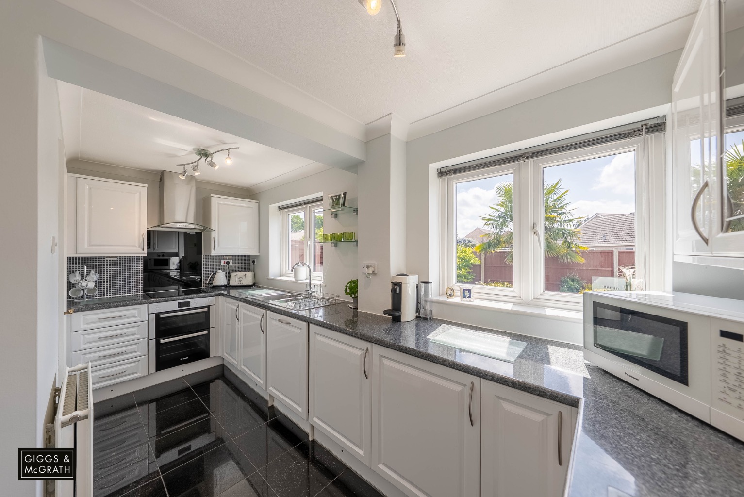 3 bed link detached house for sale in Hillfield, Huntingdon  - Property Image 5