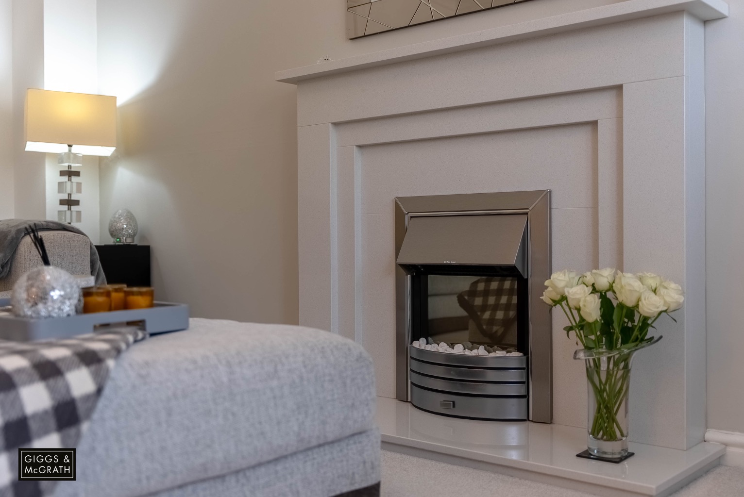 3 bed link detached house for sale in Hillfield, Huntingdon 2