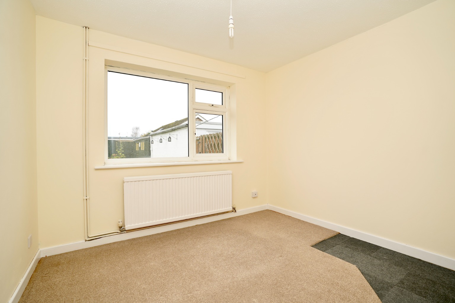 2 bed semi-detached bungalow for sale in Ashton Close, St. Ives  - Property Image 7