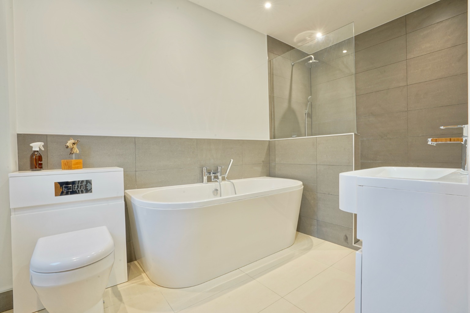 5 bed detached house for sale in Ermine Street North, Cambridge  - Property Image 10