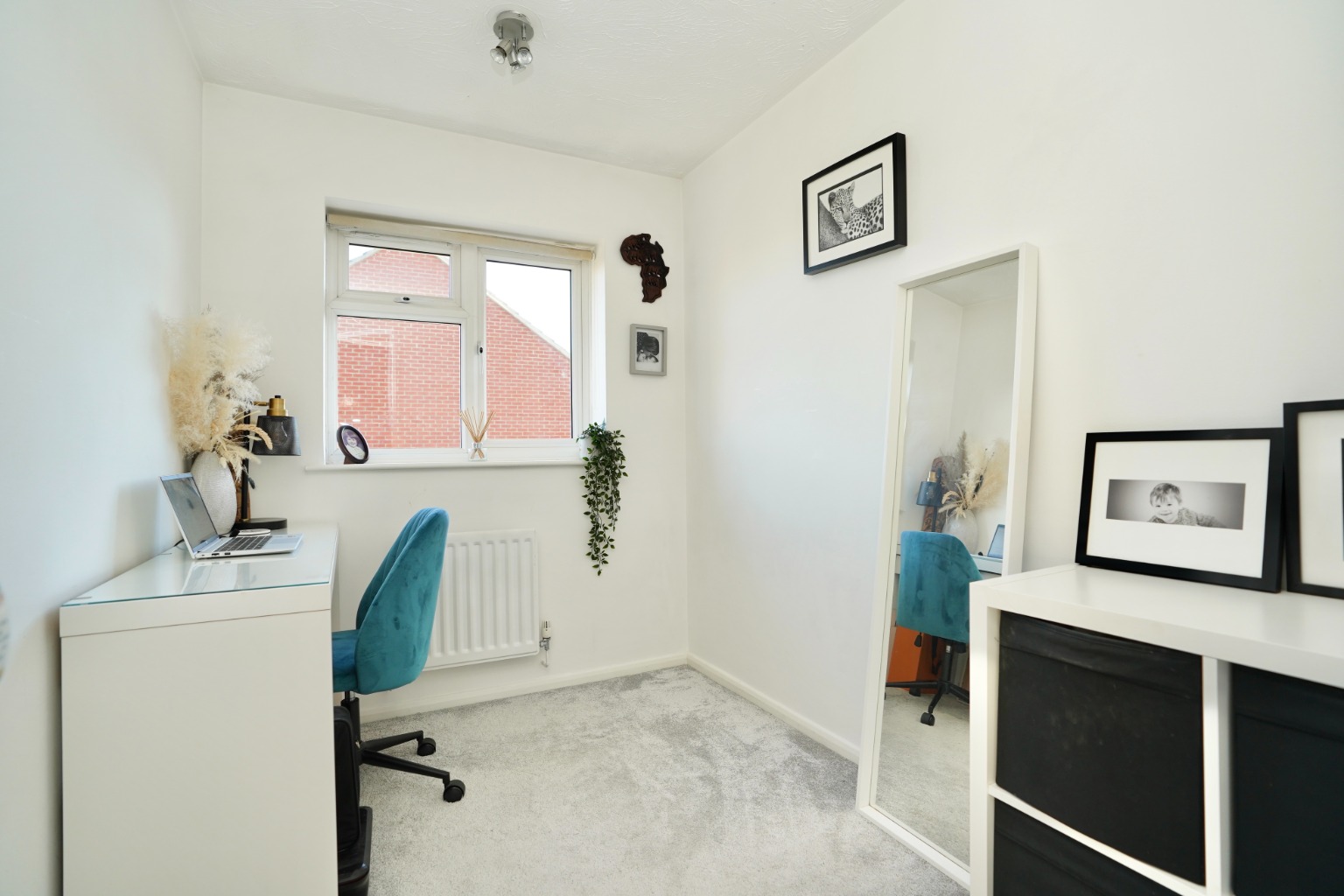 3 bed semi-detached house for sale in Lomax Drive, Huntingdon 6