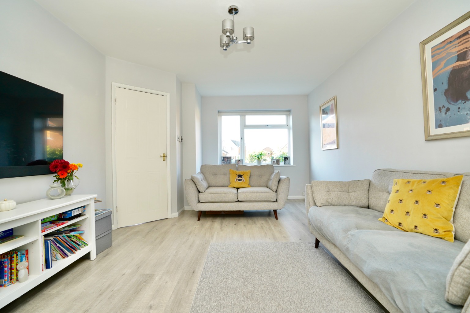 3 bed semi-detached house for sale in Lomax Drive, Huntingdon 2