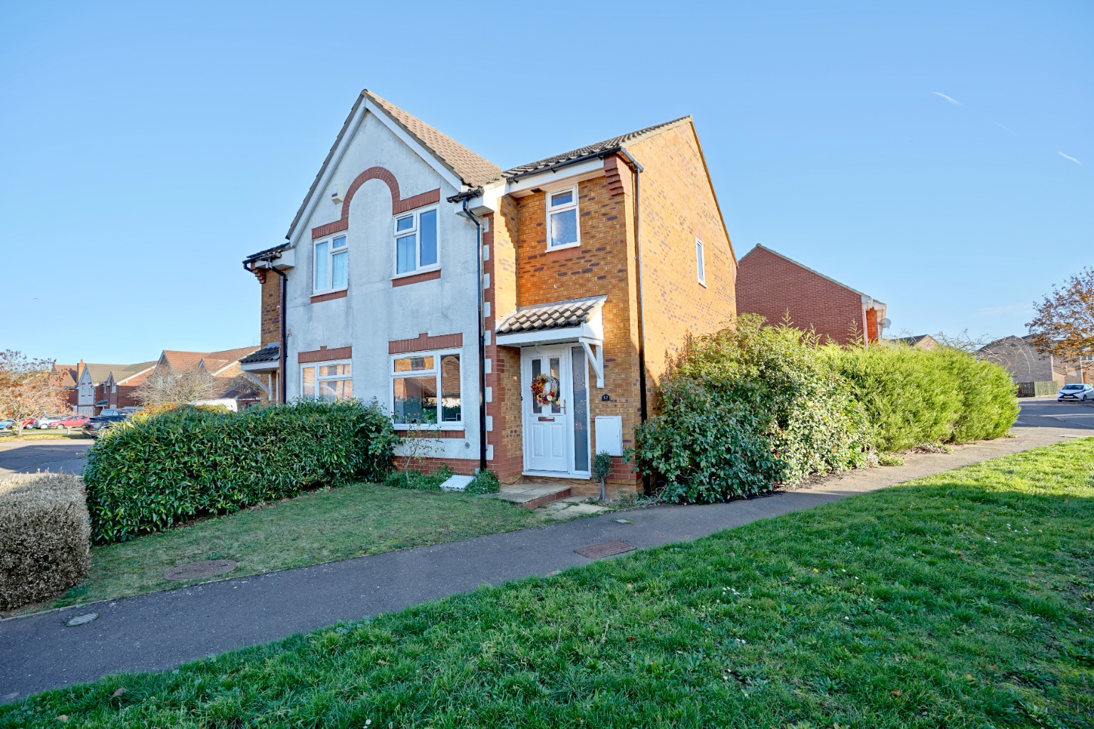 3 bed semi-detached house for sale in Lomax Drive, Huntingdon  - Property Image 1