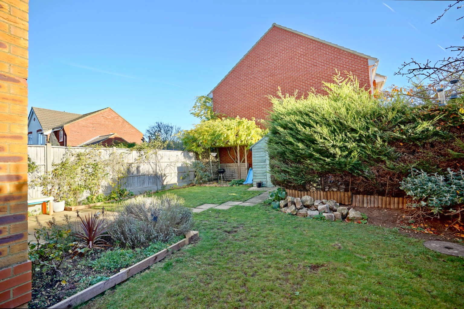 3 bed semi-detached house for sale in Lomax Drive, Huntingdon  - Property Image 10