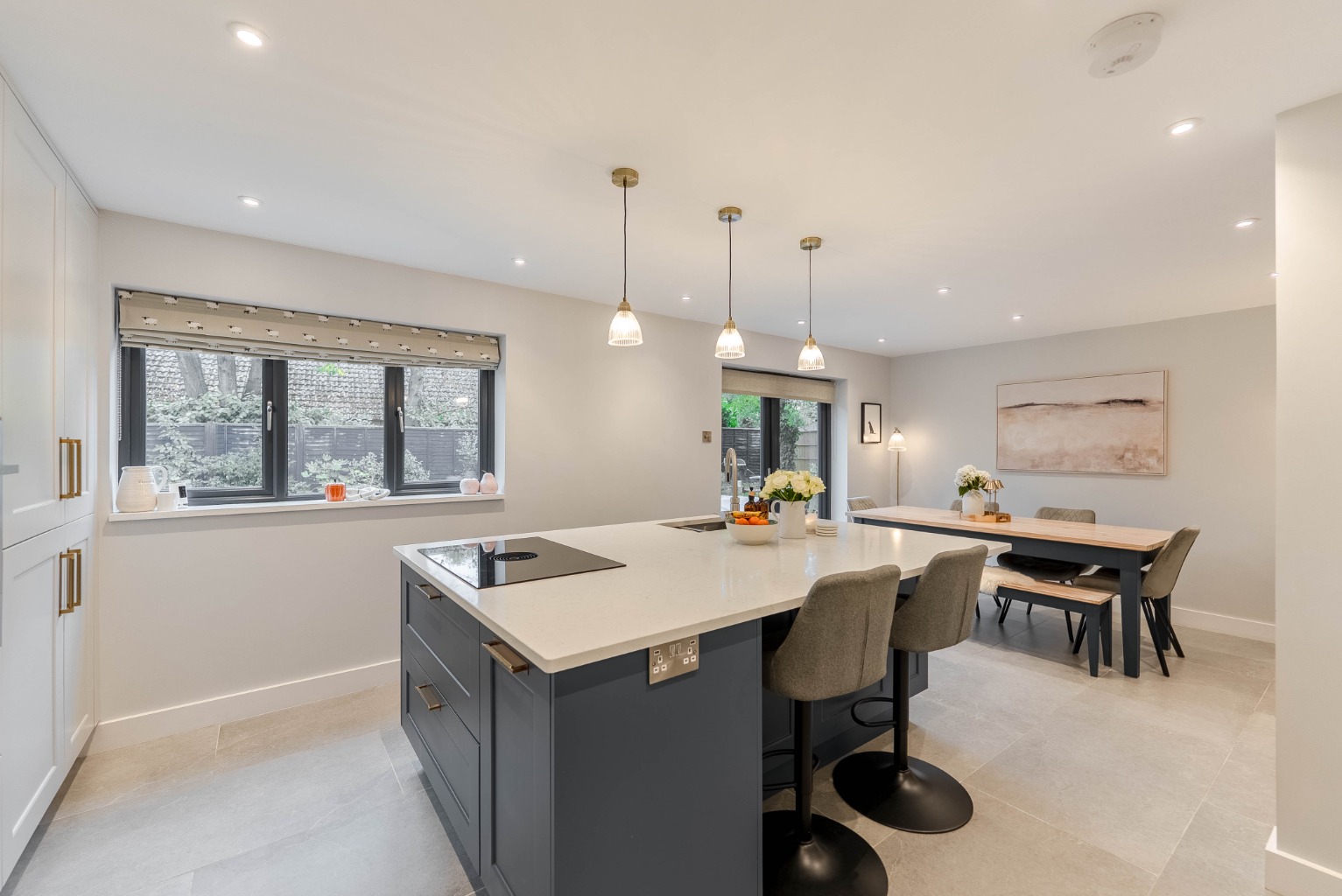 4 bed detached house for sale in Scotts Close, Cambridgeshire 2