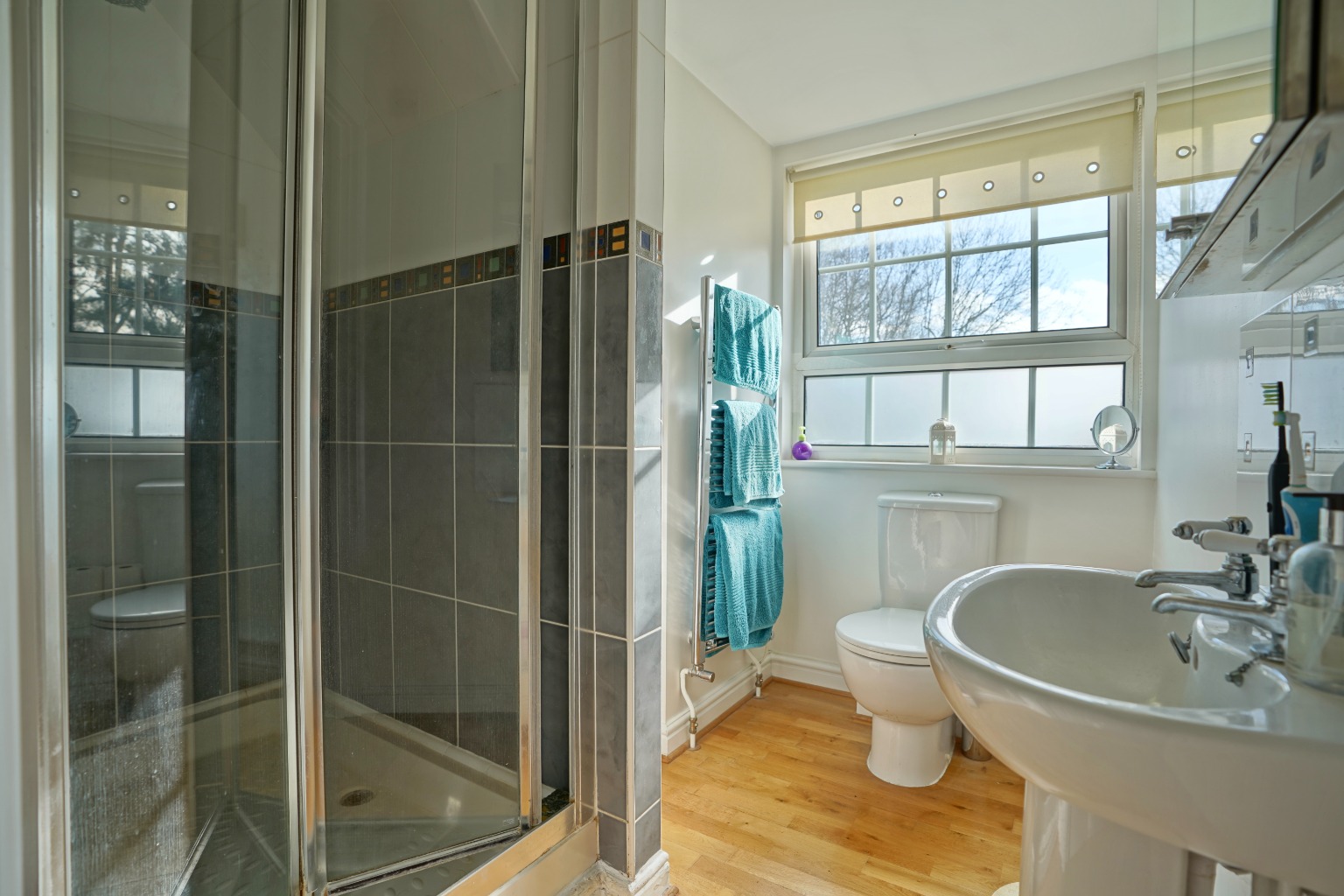 4 bed semi-detached house for sale in Burrows Drive, Huntingdon  - Property Image 8