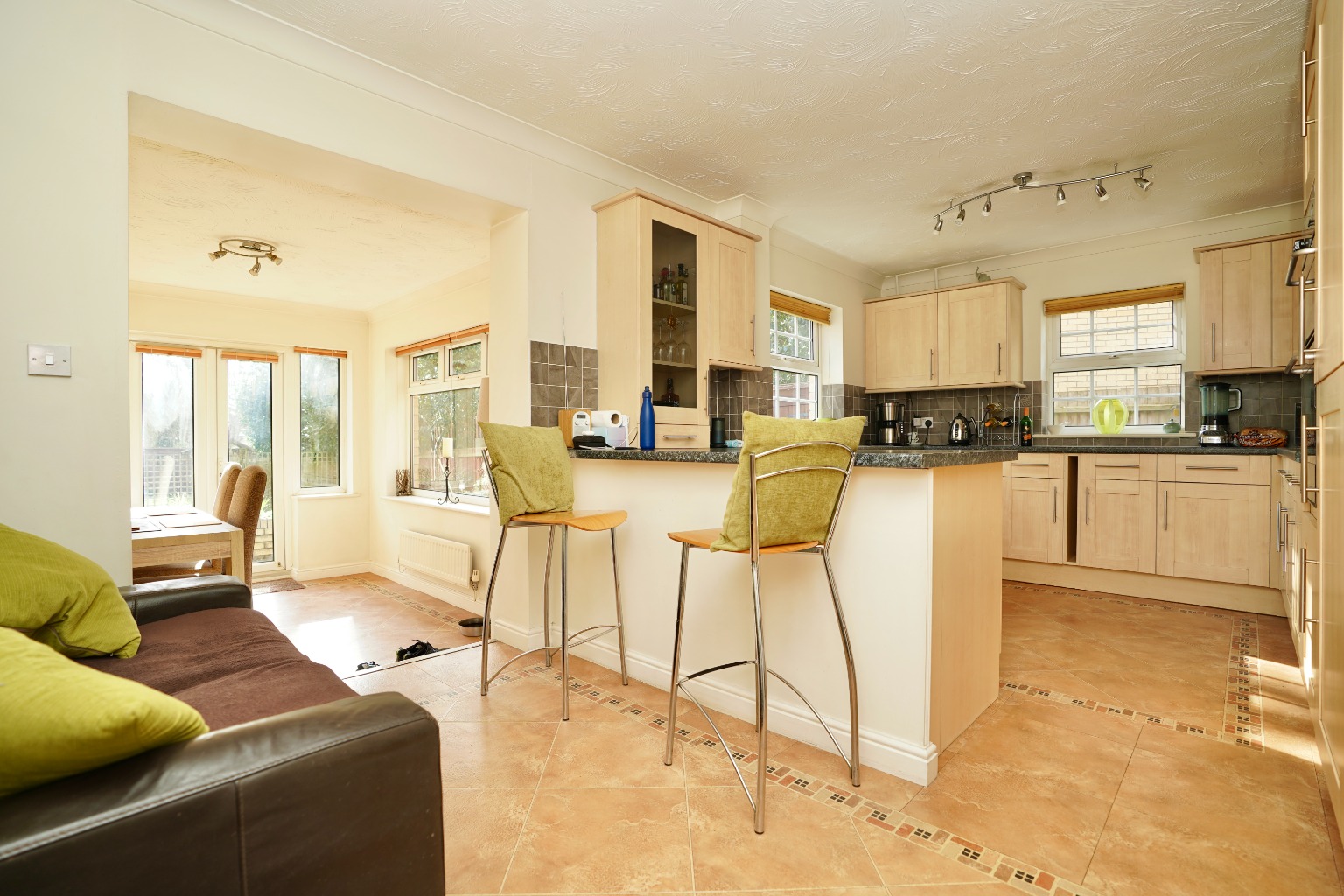 4 bed semi-detached house for sale in Burrows Drive, Huntingdon  - Property Image 2