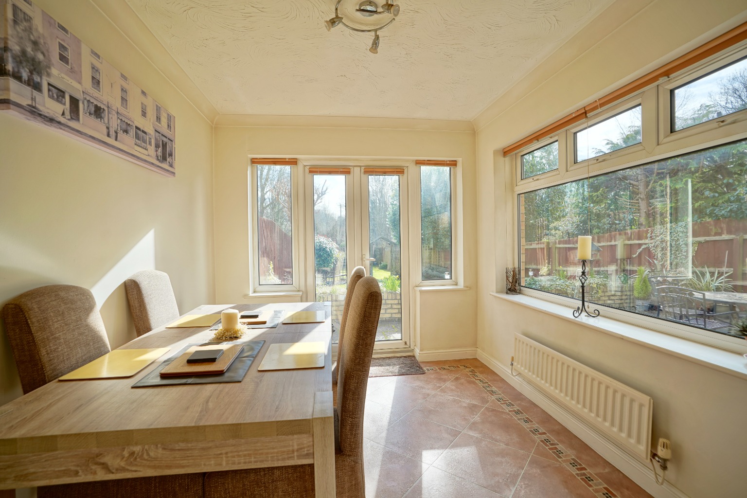 4 bed semi-detached house for sale in Burrows Drive, Huntingdon  - Property Image 5