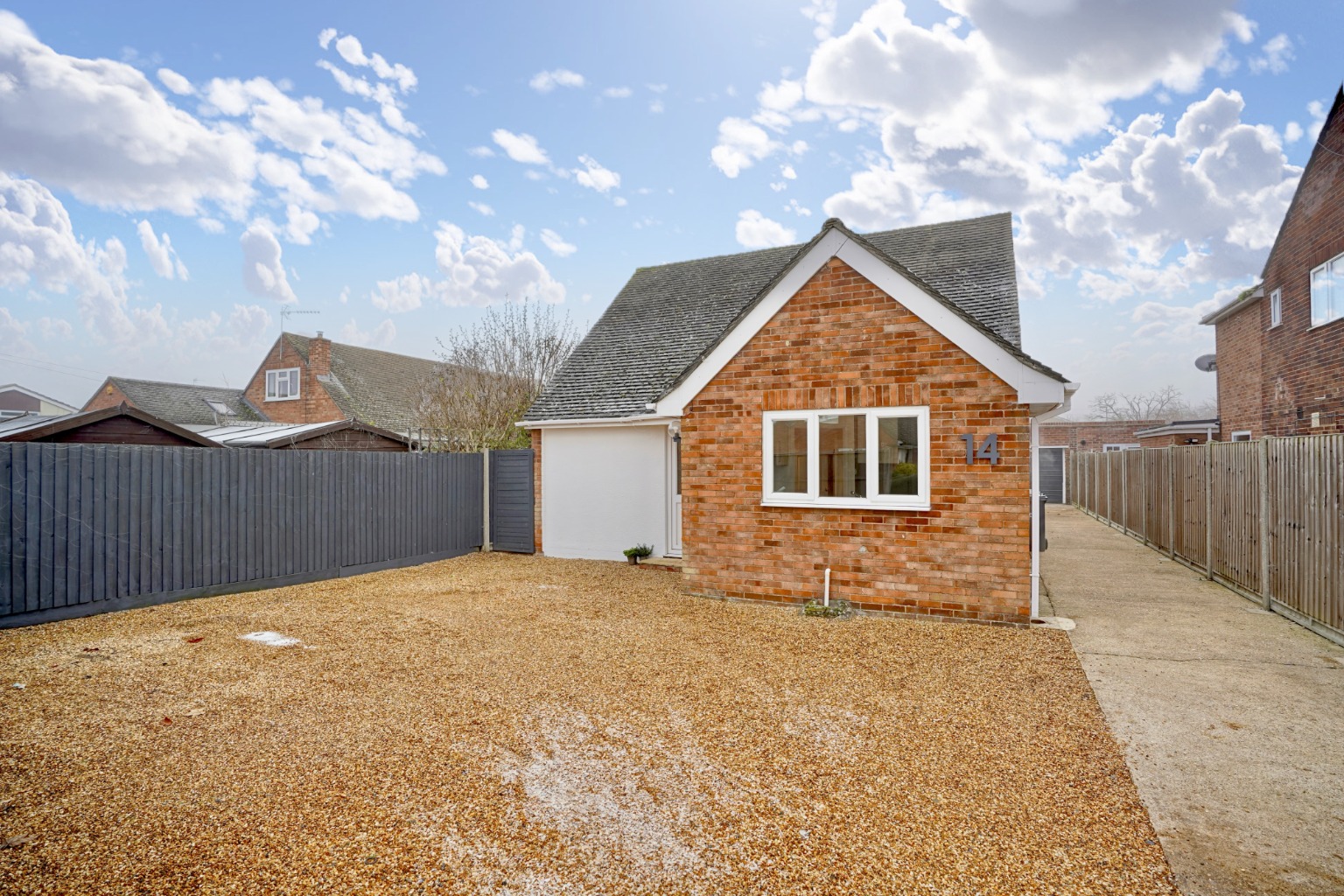 3 bed detached bungalow for sale in Kings Hedges, St. Ives  - Property Image 2