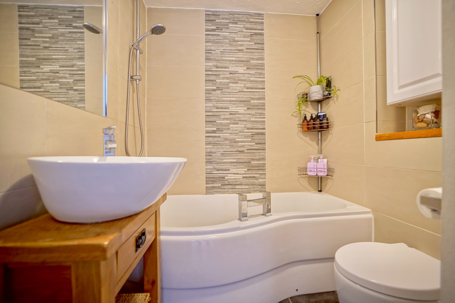 3 bed semi-detached house for sale in Hamden Way, Cambridge 10