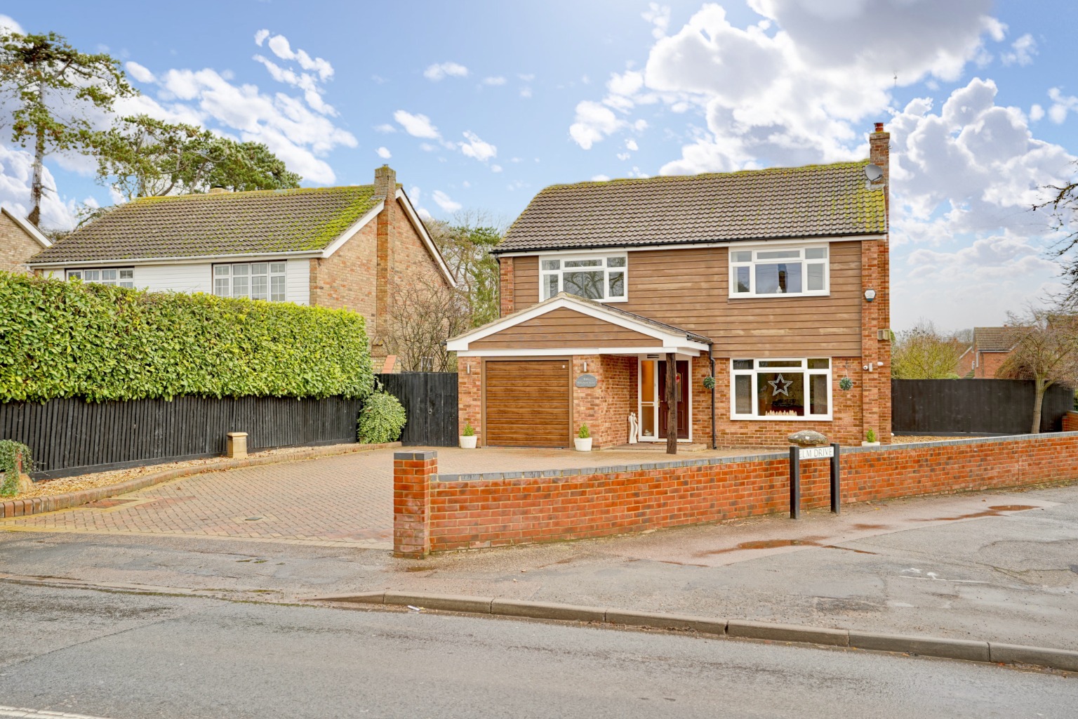 4 bed detached house for sale in Houghton Road, St. Ives  - Property Image 1
