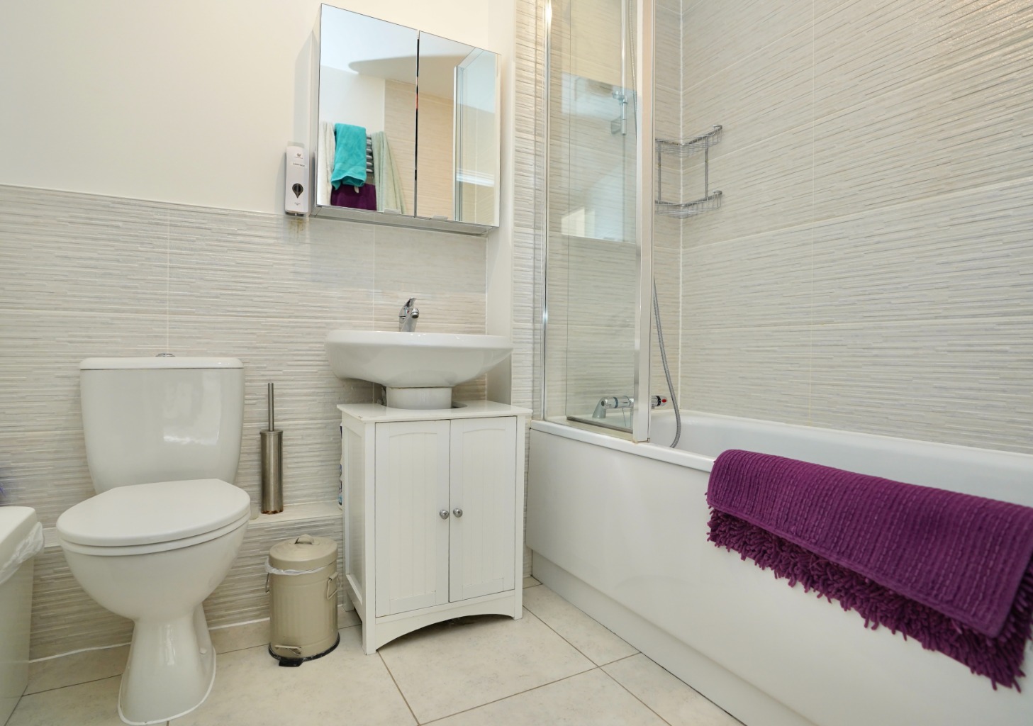 5 bed semi-detached house for sale in Badger Way, Huntingdon  - Property Image 9