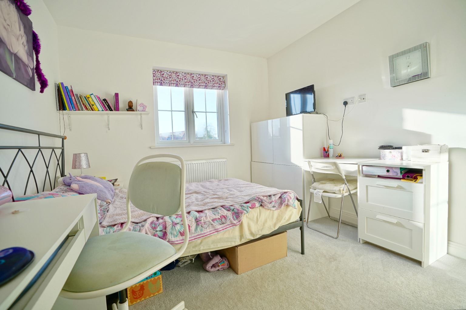 5 bed semi-detached house for sale in Badger Way, Huntingdon 5