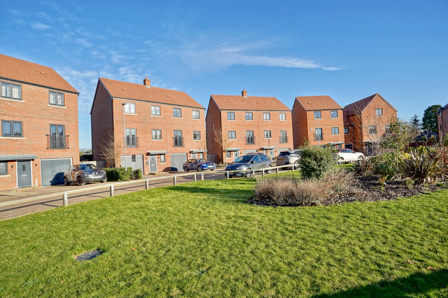 5 bed semi-detached house for sale in Badger Way, Huntingdon  - Property Image 16