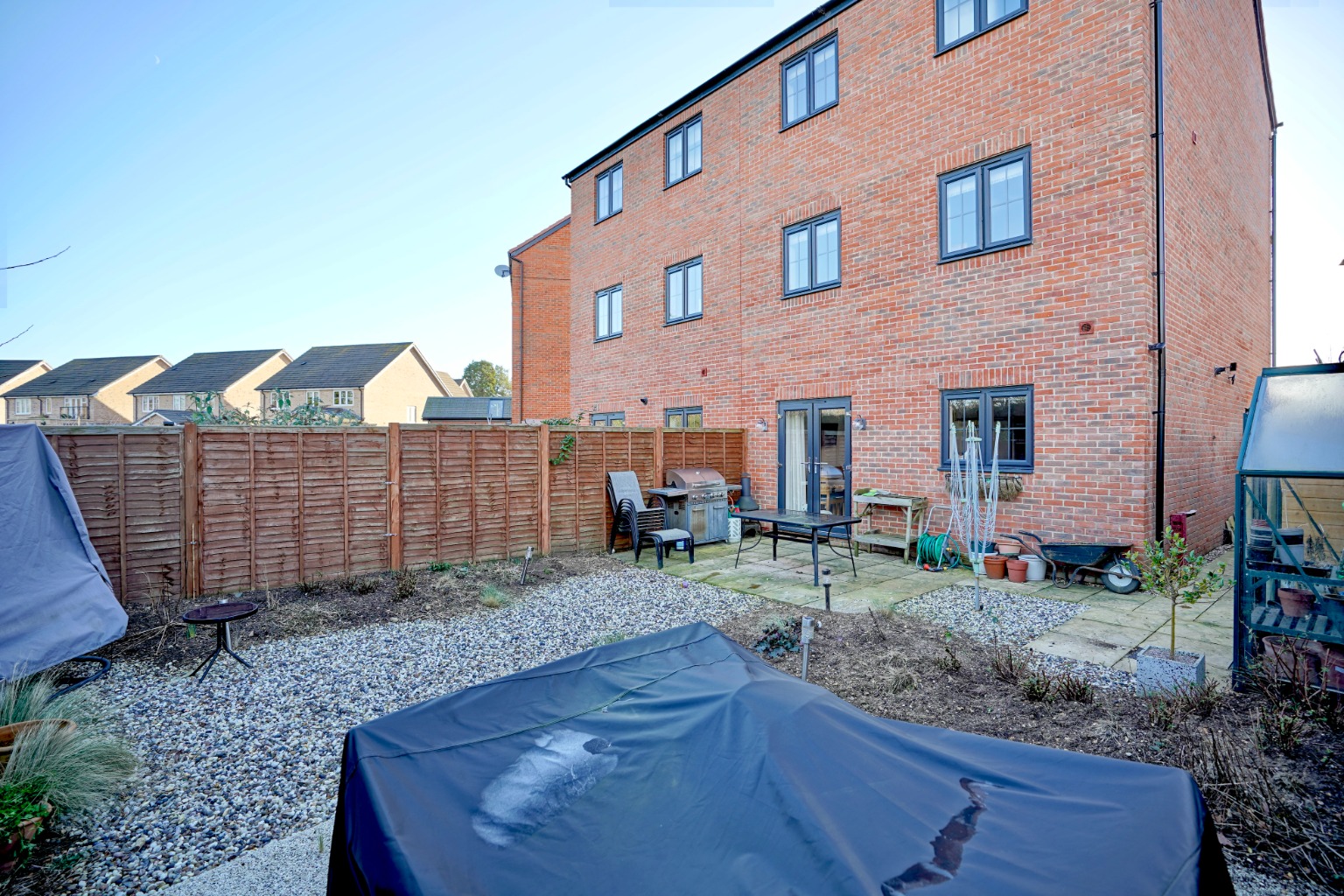 5 bed semi-detached house for sale in Badger Way, Huntingdon  - Property Image 15