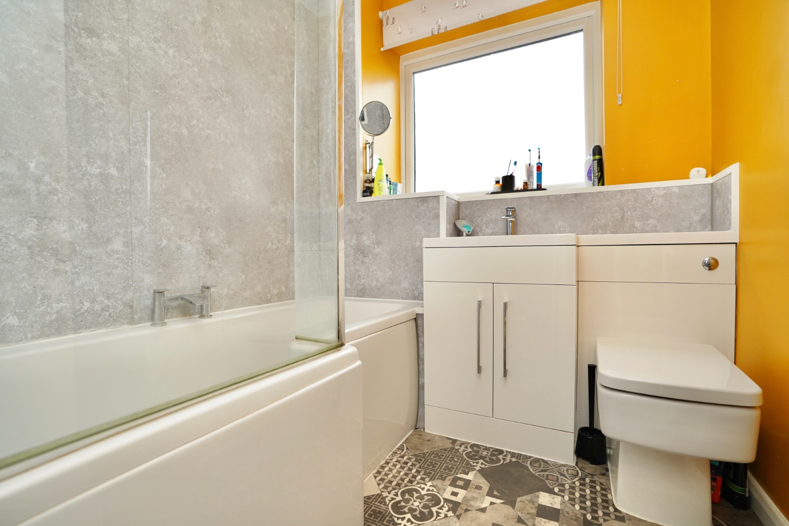 3 bed detached house for sale in Locksgate, Huntingdon 10