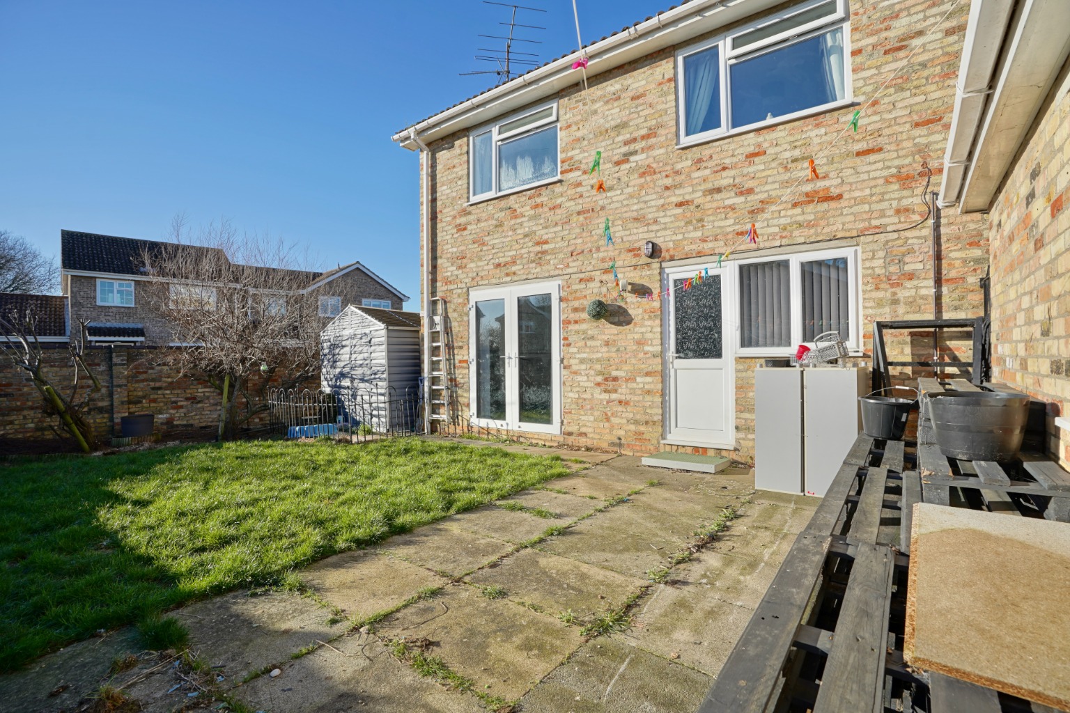 3 bed detached house for sale in Elizabethan Way, Huntingdon 7
