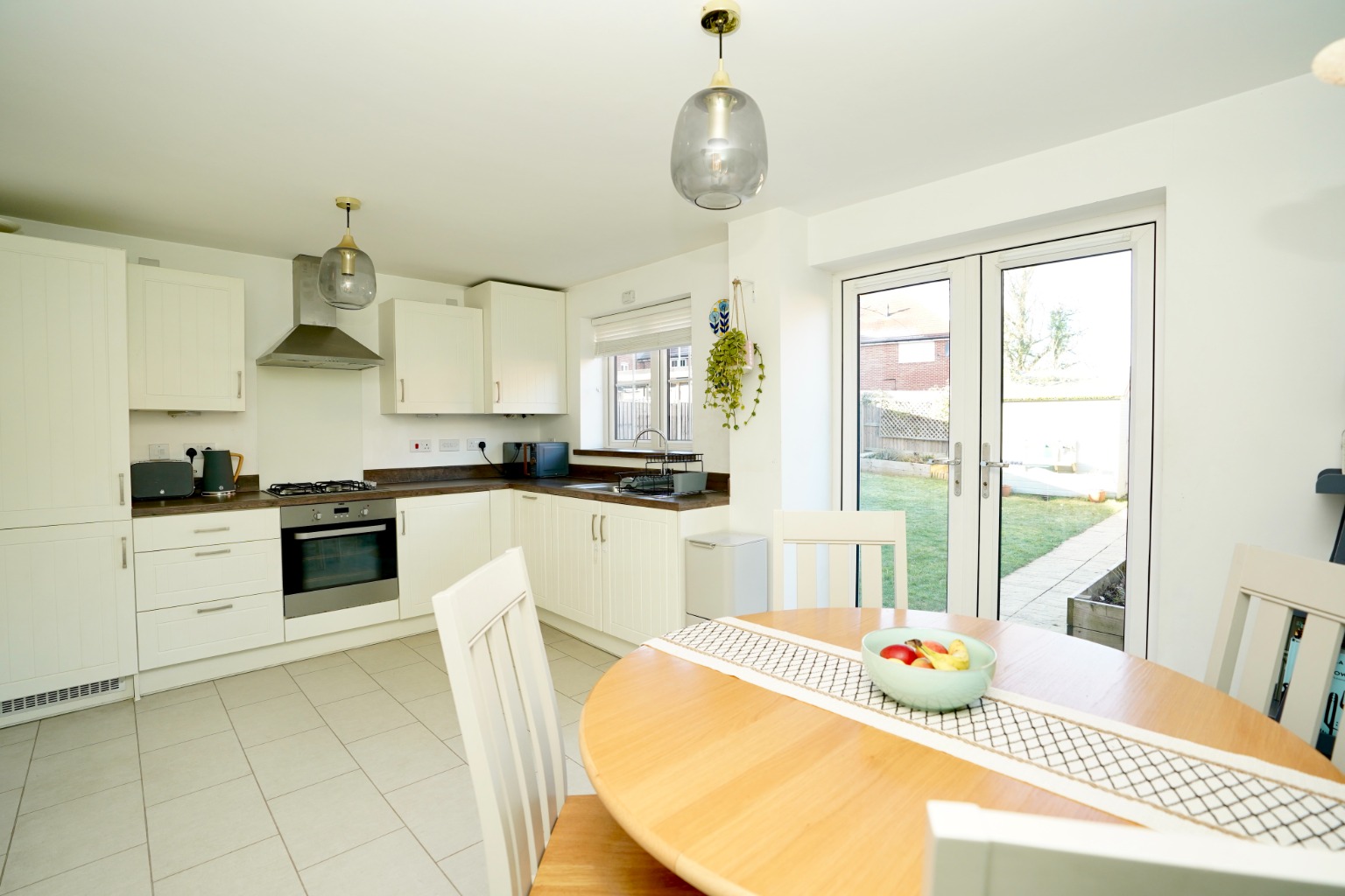 3 bed semi-detached house for sale in Brownlow Road, St. Ives  - Property Image 5