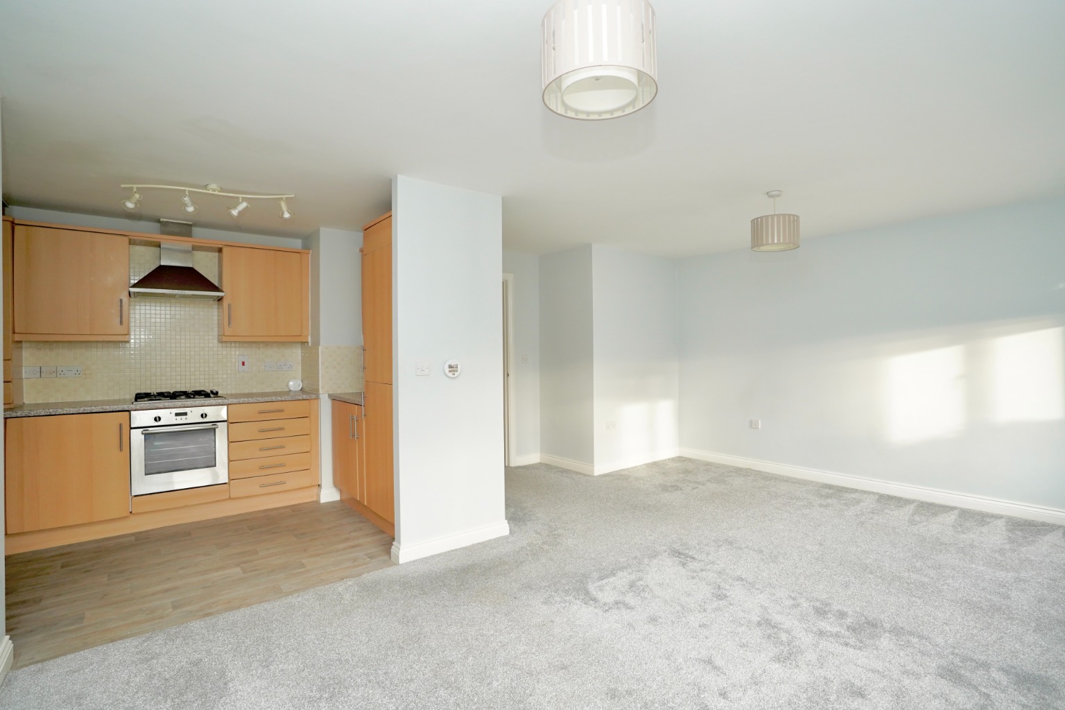 2 bed flat for sale in Leas Close, St. Ives  - Property Image 2