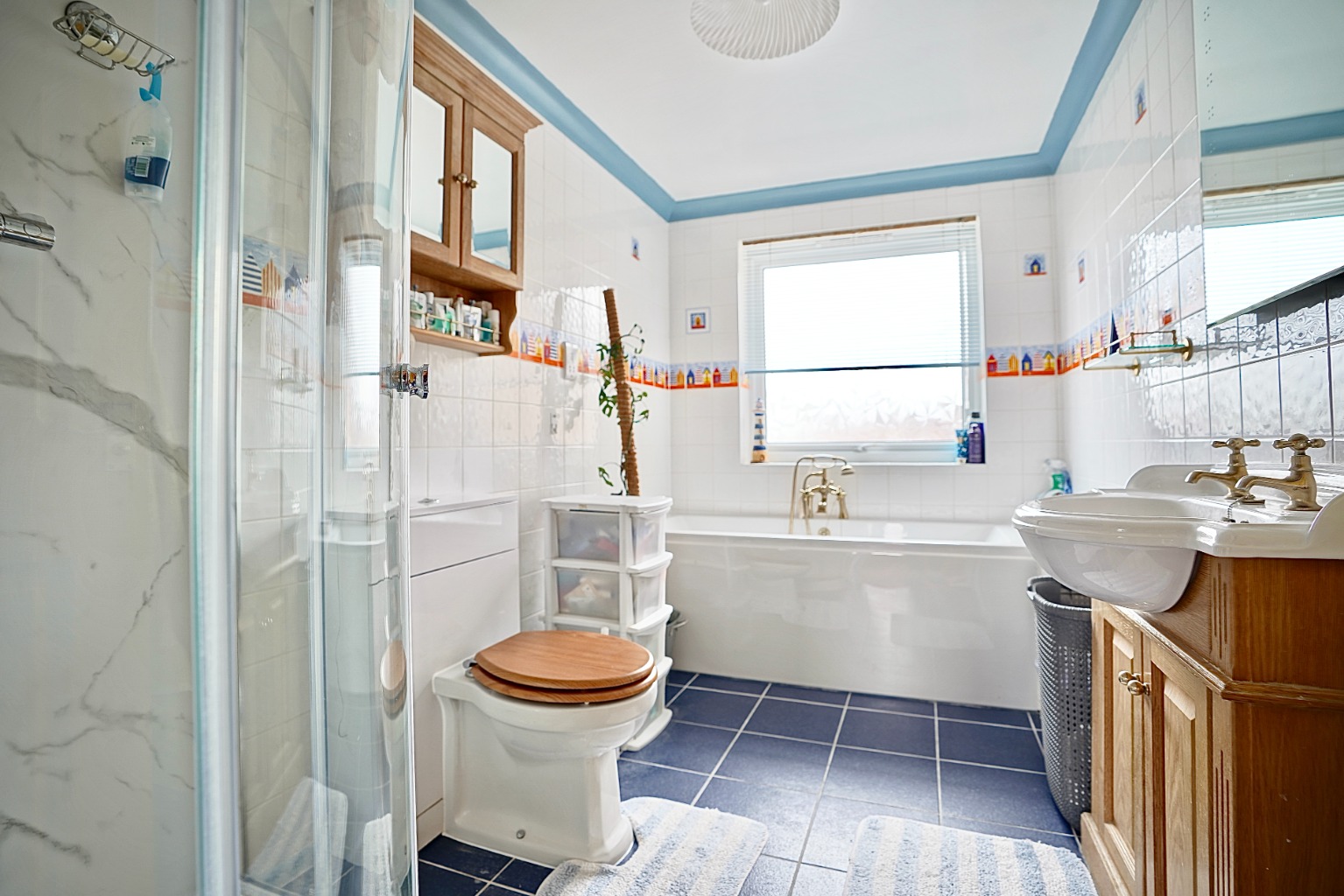 4 bed detached house for sale in Old Glebe, Huntingdon  - Property Image 9