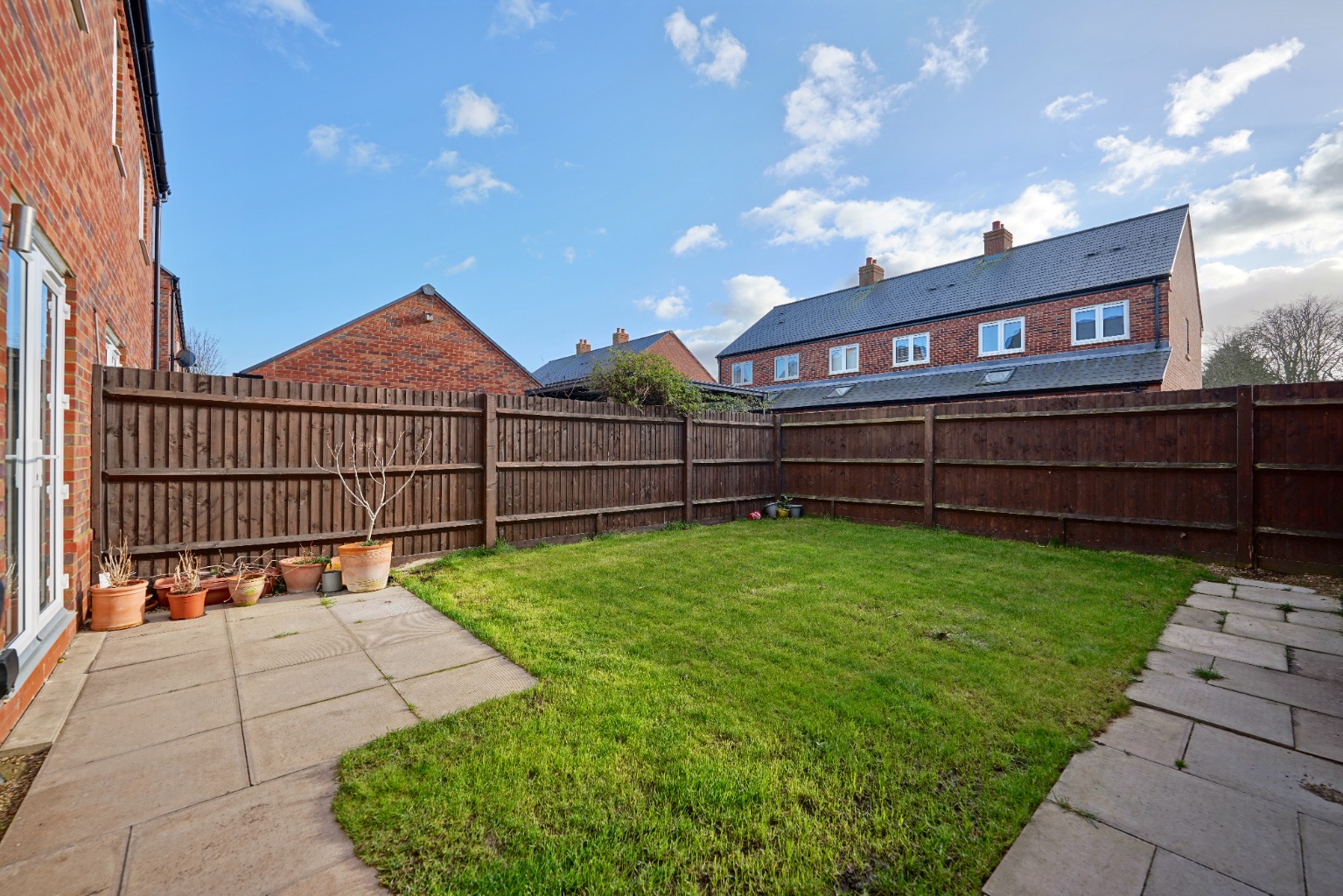 3 bed semi-detached house for sale in Hetley Close, Cambridgeshire  - Property Image 4