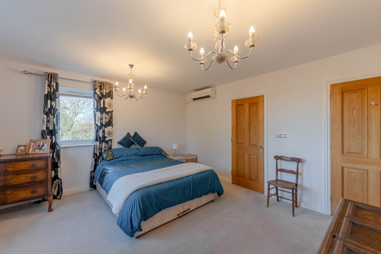 5 bed detached house for sale in Moat Close, Huntingdon 13