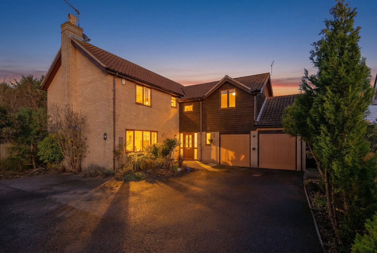 5 bed detached house for sale in Moat Close, Huntingdon  - Property Image 29