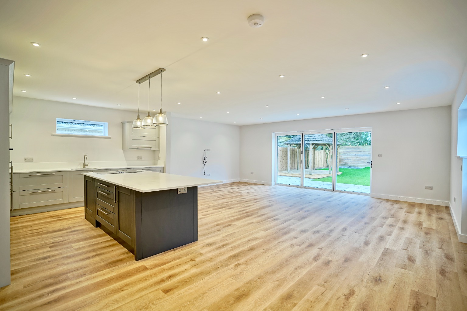 5 bed detached house for sale in Needingworth Road, St. Ives  - Property Image 2