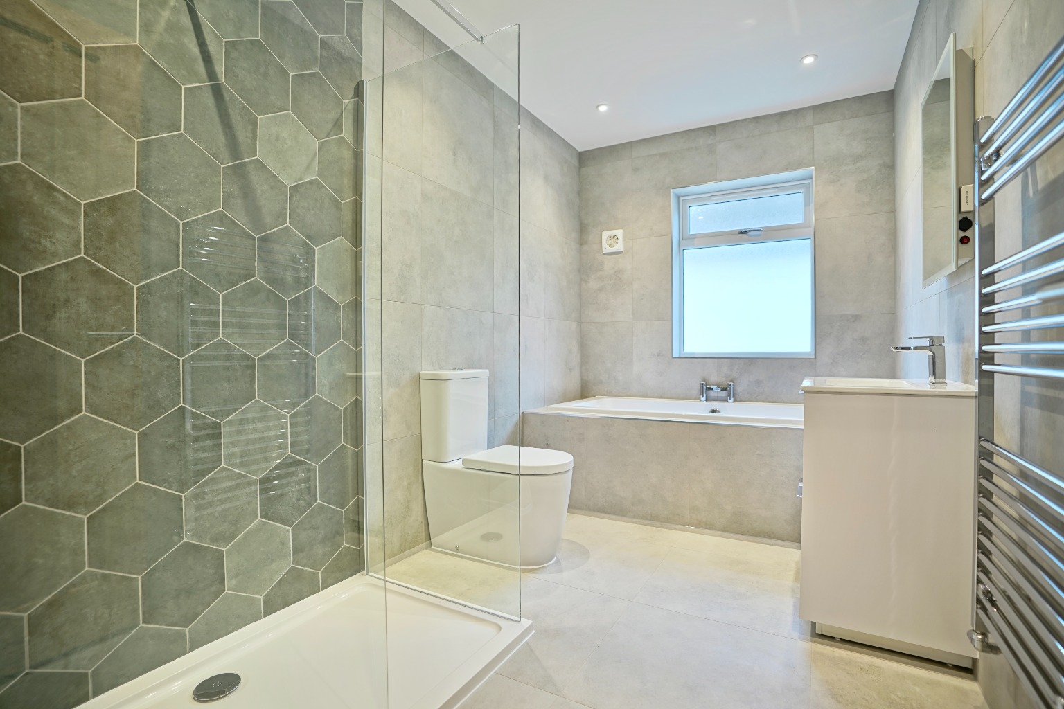 5 bed detached house for sale in Needingworth Road, St. Ives  - Property Image 11