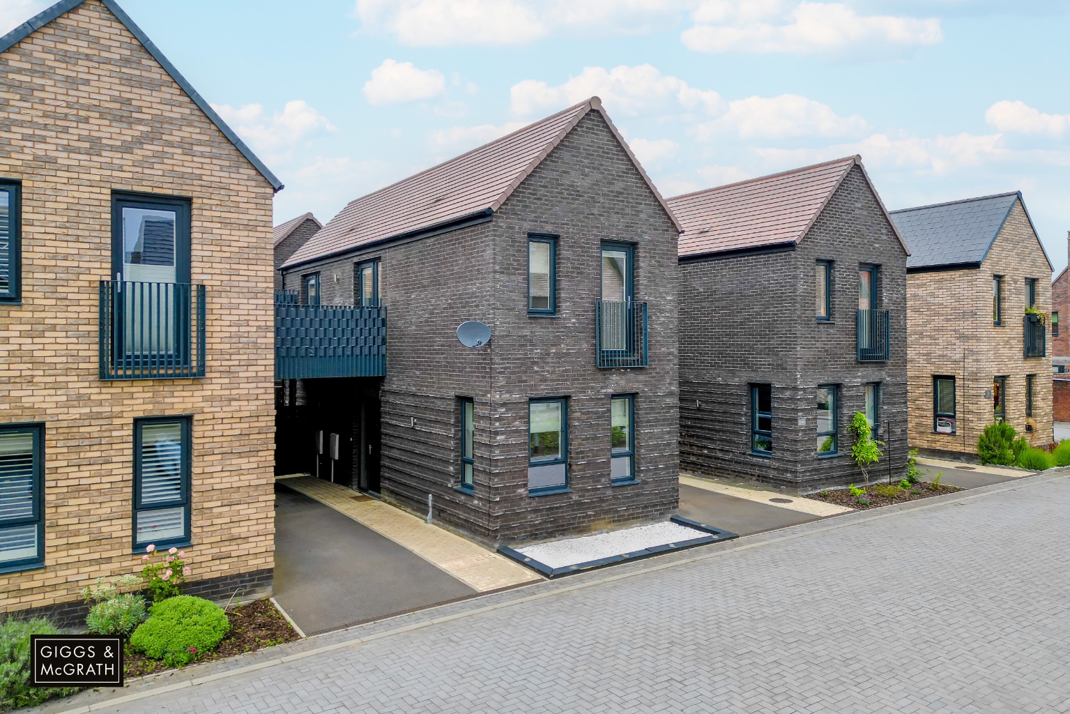 2 bed link detached house for sale in Lenveyse Avenue, Huntingdon, PE28