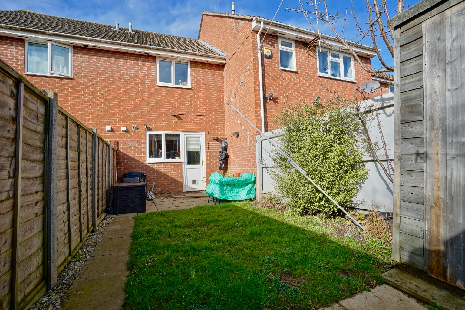 2 bed terraced house for sale in Tamar Close, St. Ives  - Property Image 12