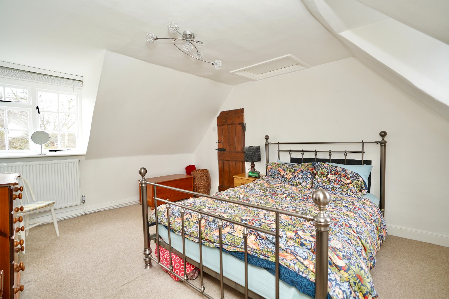 4 bed detached house for sale in Talls Lane, Huntingdon 9