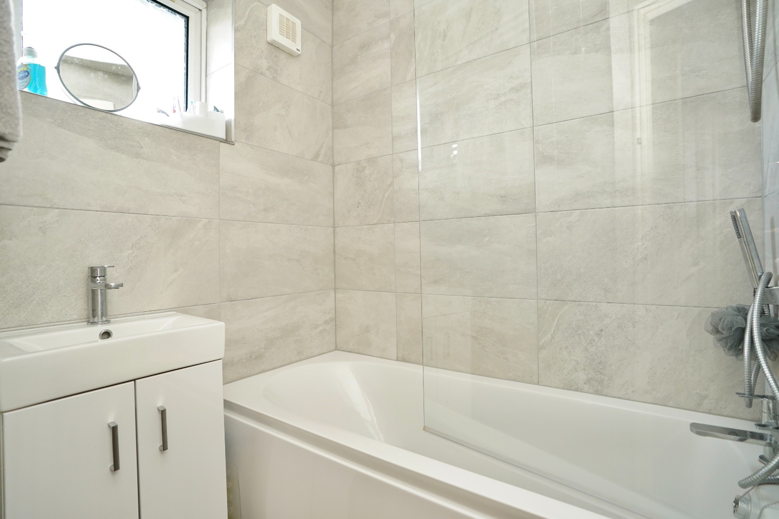 3 bed semi-detached house for sale in Churchill Avenue, Huntingdon  - Property Image 11