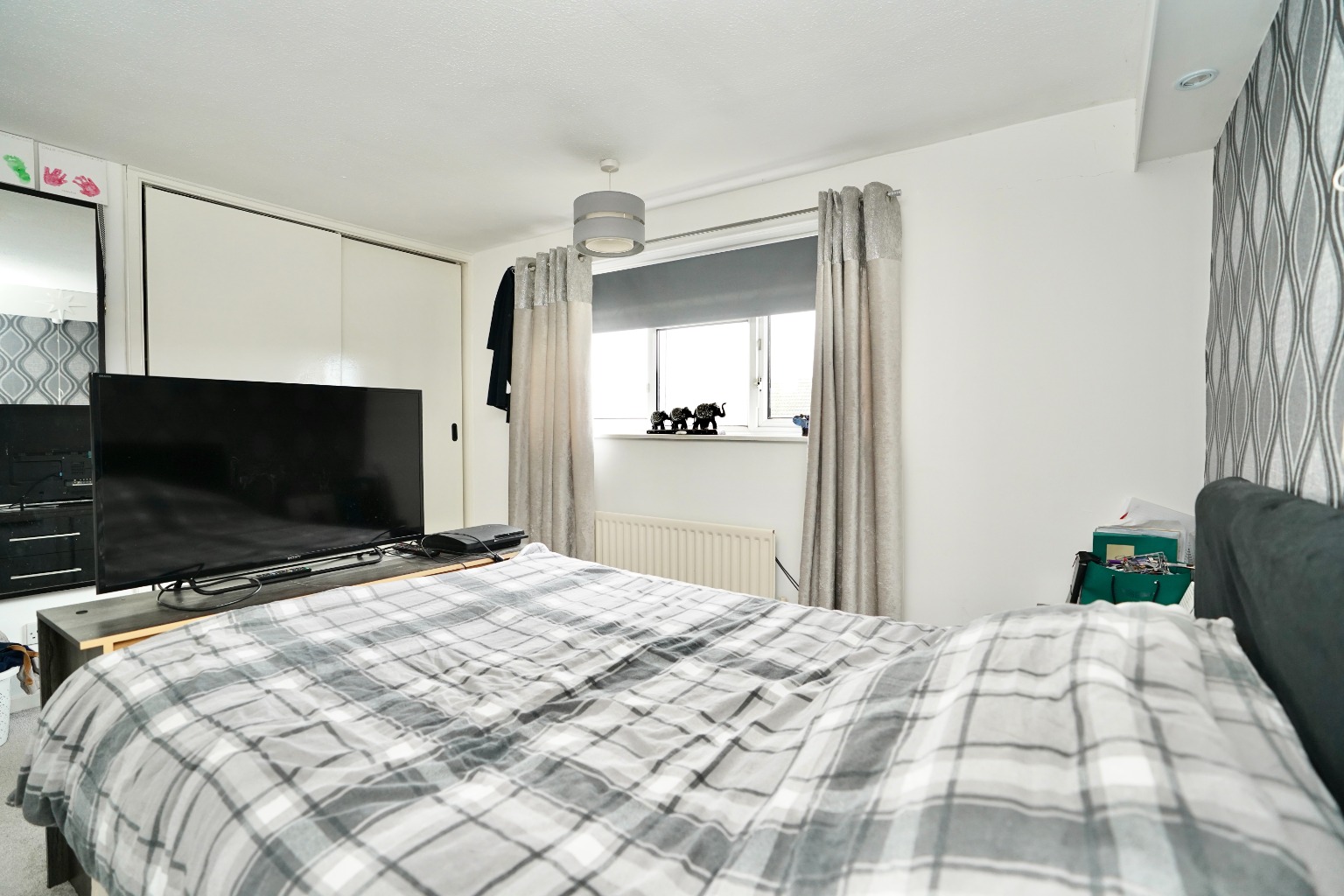 3 bed semi-detached house for sale in Churchill Avenue, Huntingdon 7