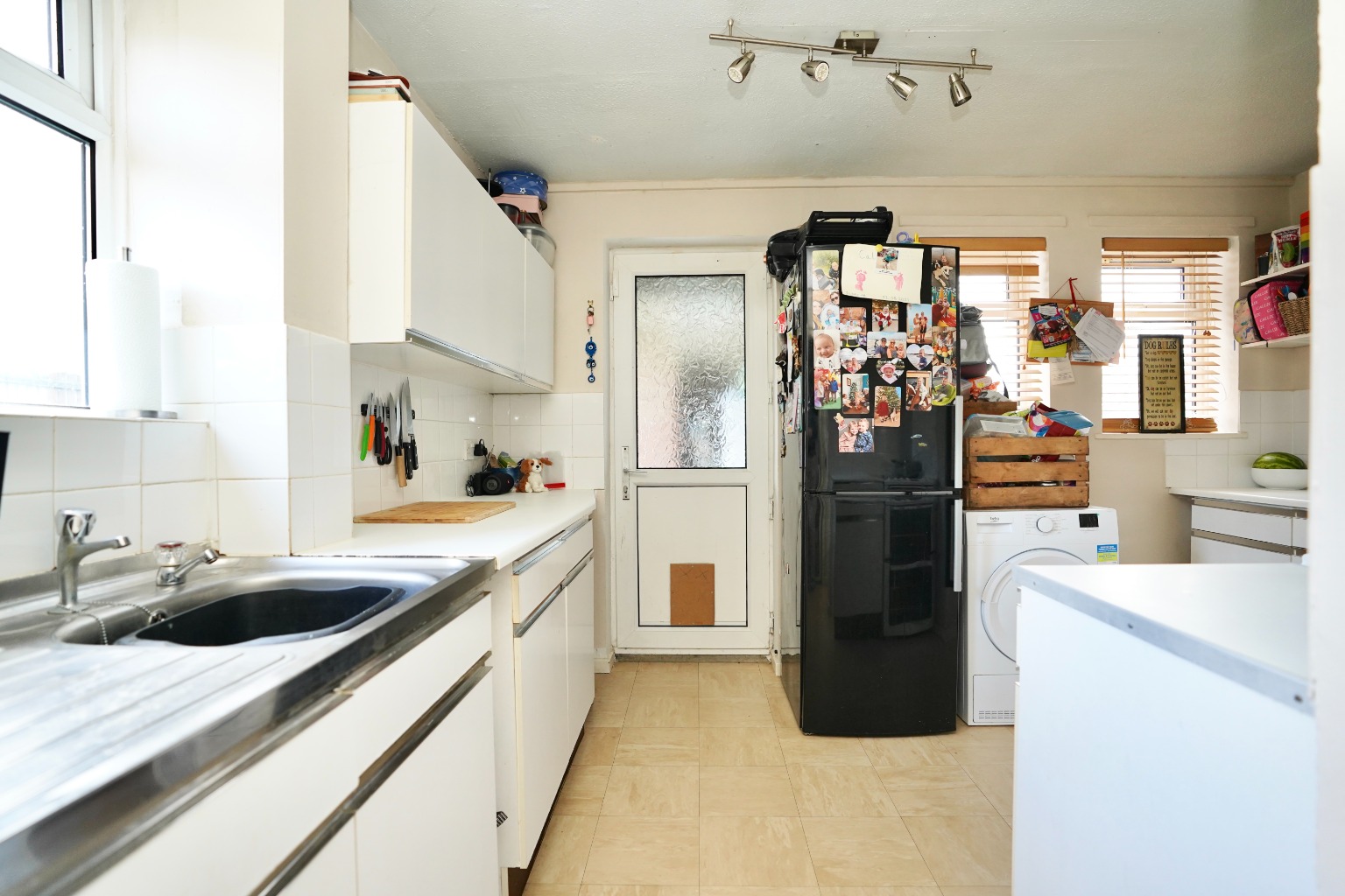 3 bed semi-detached house for sale in Churchill Avenue, Huntingdon 5