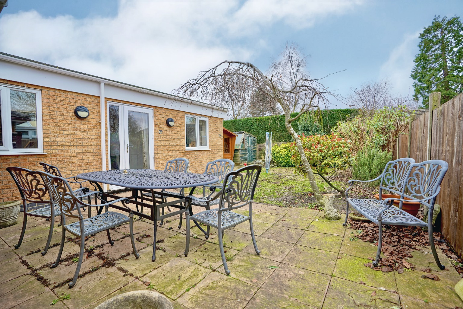 2 bed detached bungalow for sale in Wilthorne, Huntingdon 3