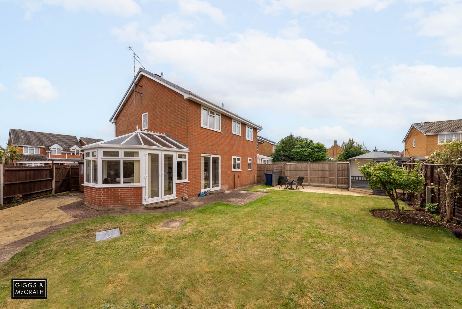 4 bed detached house for sale in Grasmere, Cambridgeshire  - Property Image 1