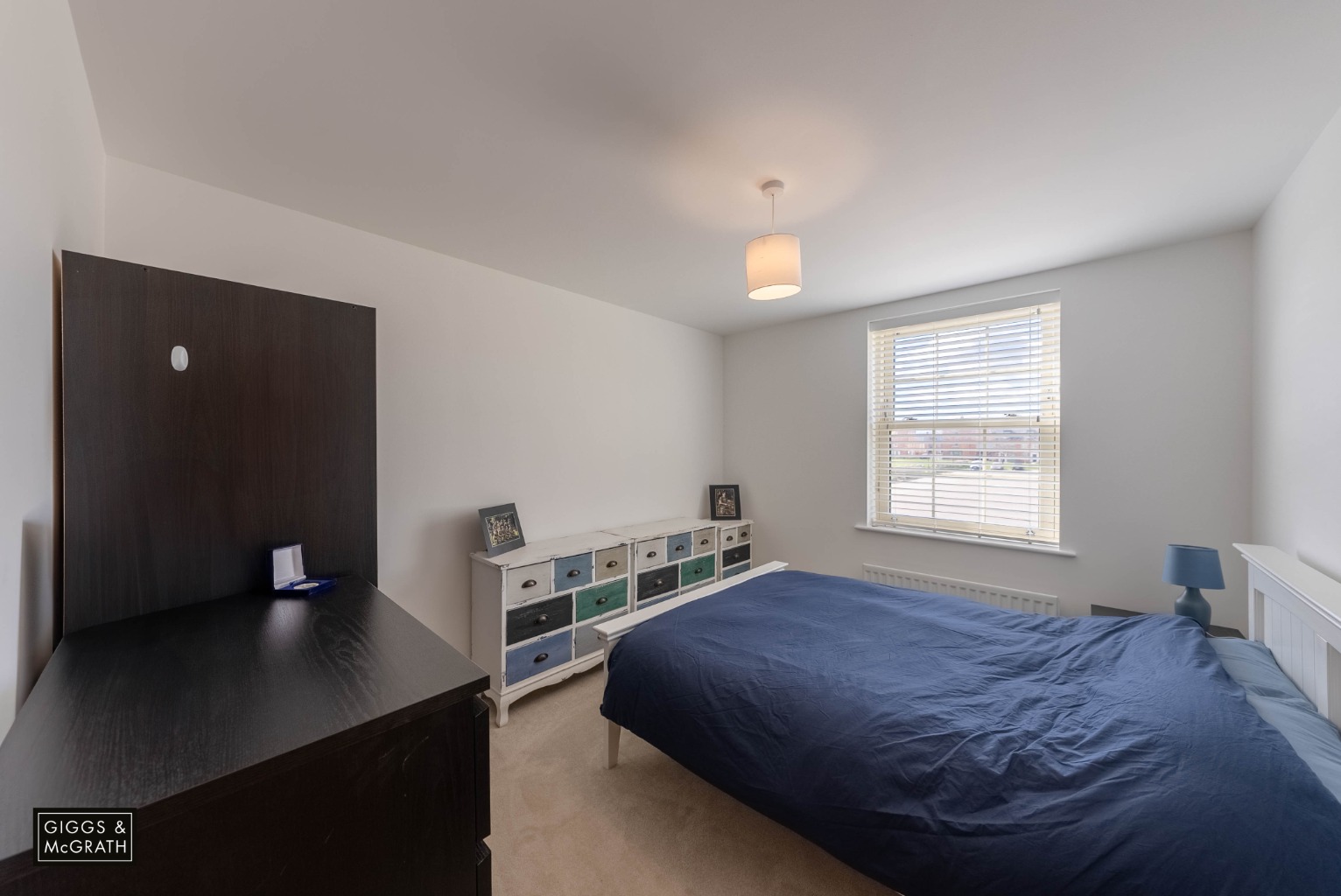 2 bed flat for sale in Central Avenue, Huntingdon  - Property Image 5