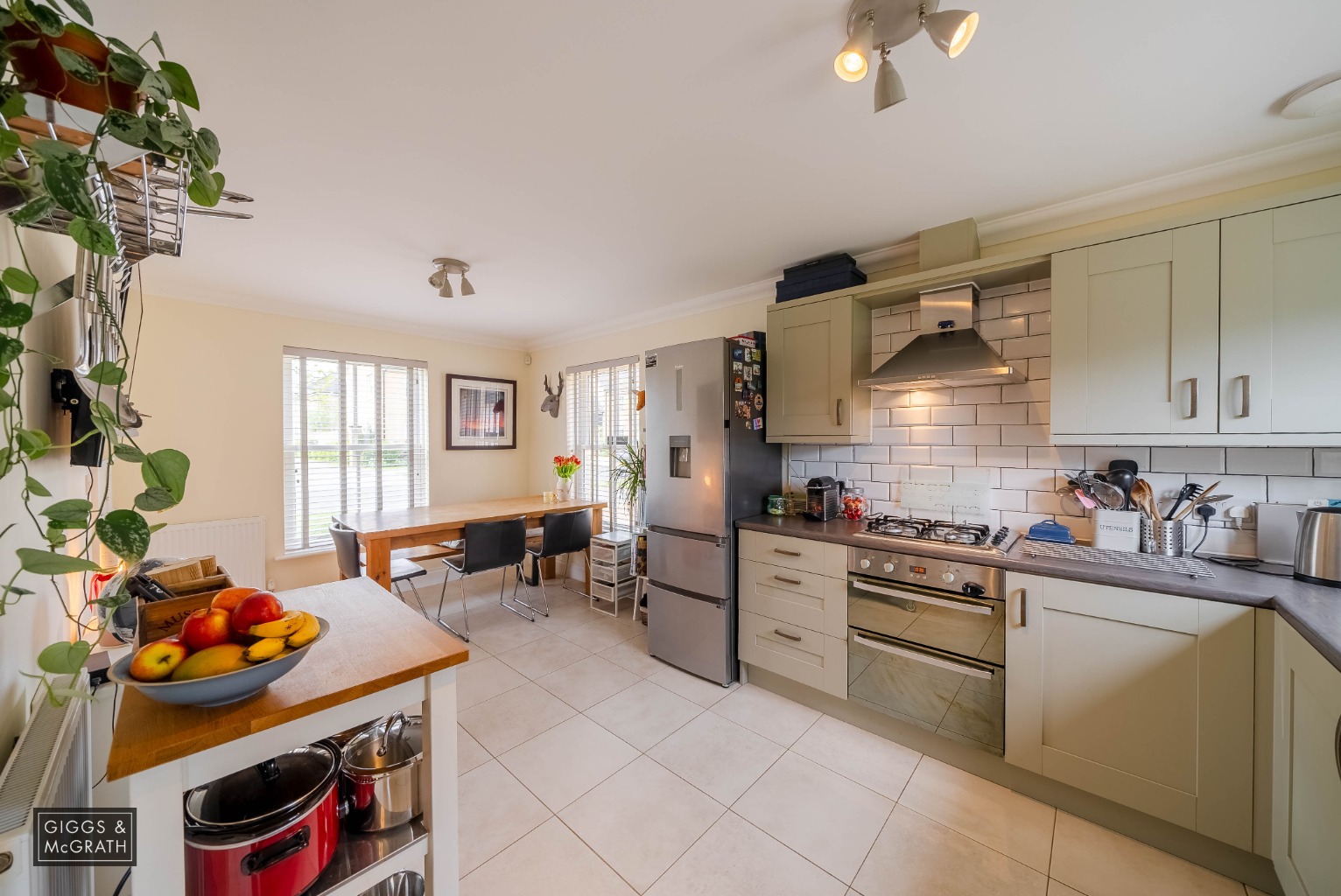 3 bed detached house for sale in Carnaile Road, Huntingdon 2