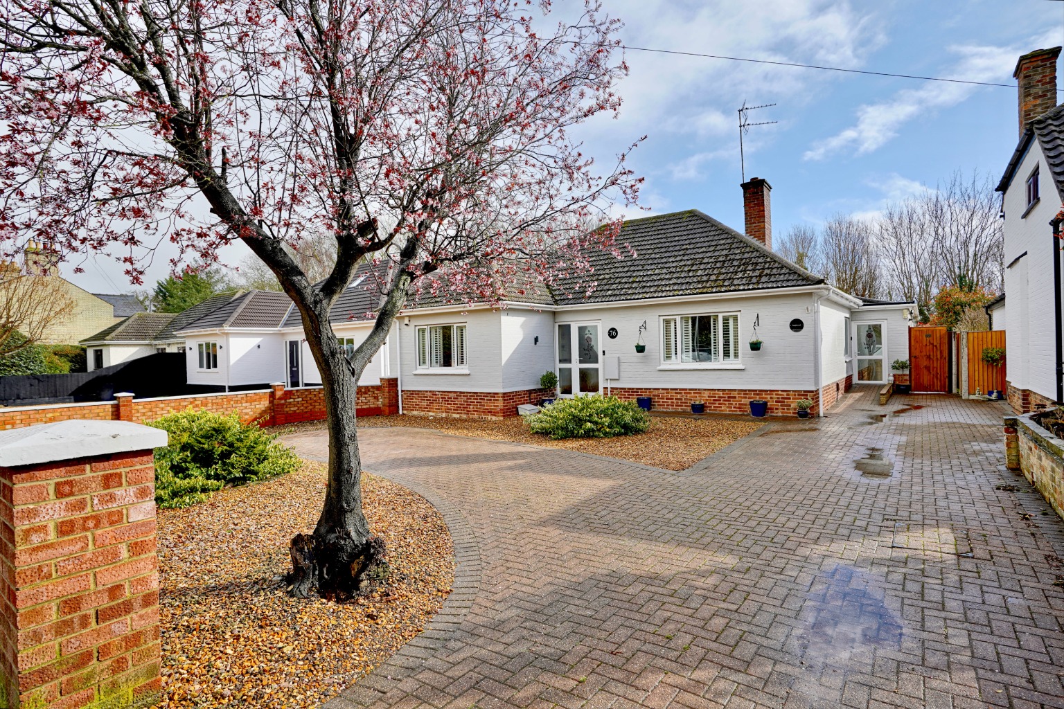 4 bed detached bungalow for sale in Needingworth Road, St. Ives  - Property Image 4