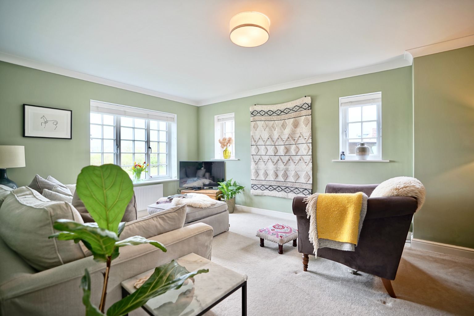 5 bed detached house for sale in Somning Close, Huntingdon 3